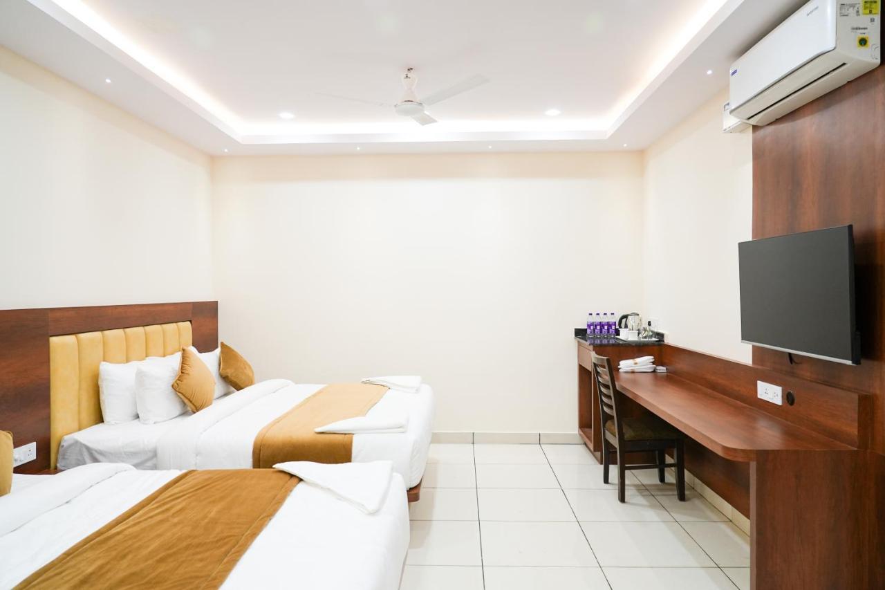 Sri Krishna Inn - Kempegowda Airport Bangalore Devanahalli Luaran gambar