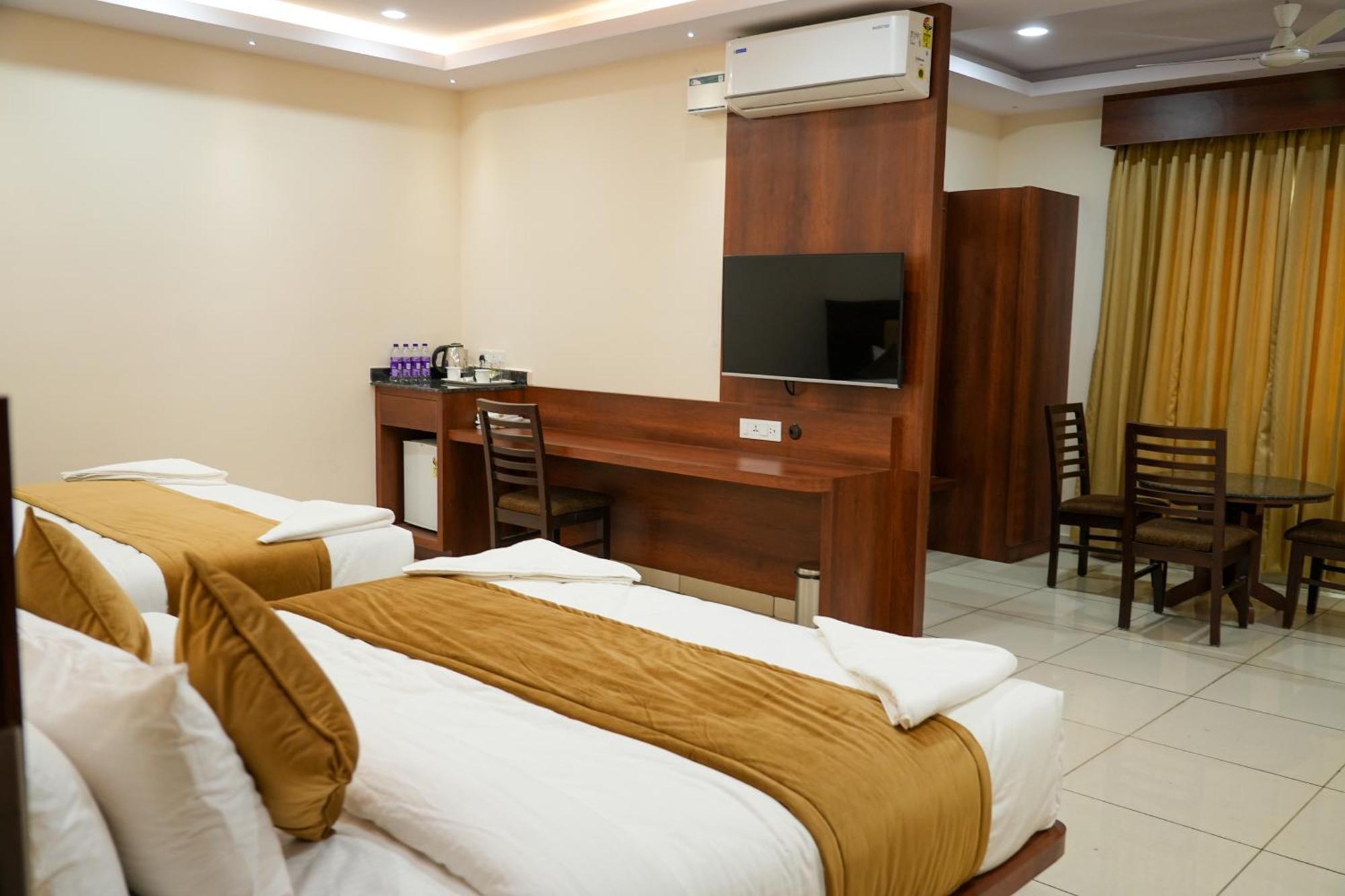 Sri Krishna Inn - Kempegowda Airport Bangalore Devanahalli Luaran gambar
