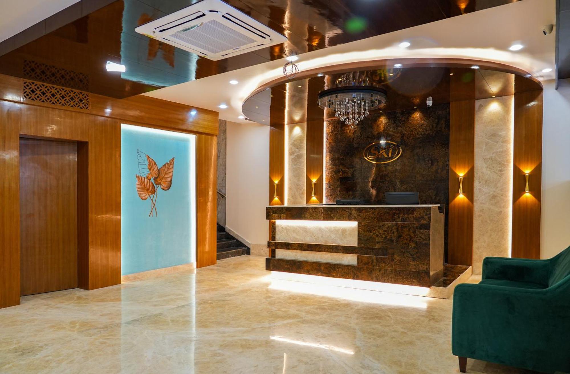 Sri Krishna Inn - Kempegowda Airport Bangalore Devanahalli Luaran gambar